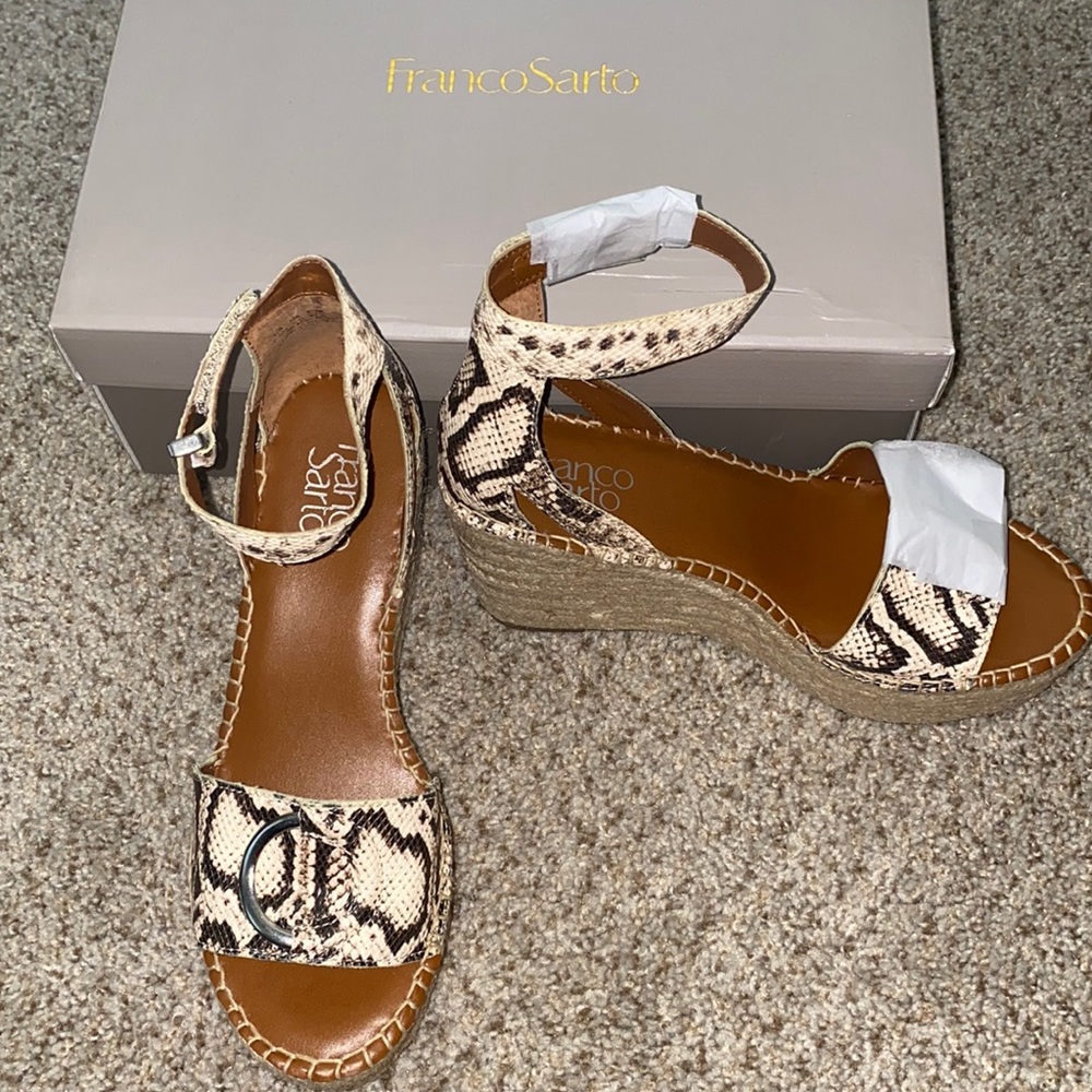 Franco Sarto BNIB snakeskin wedges. Size 7.5